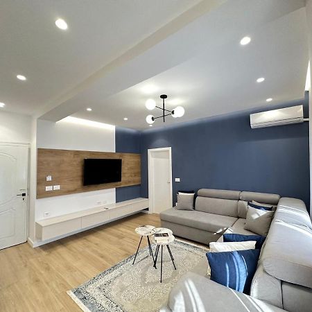 Luxurious Seaside Apartment Durres Ngoại thất bức ảnh