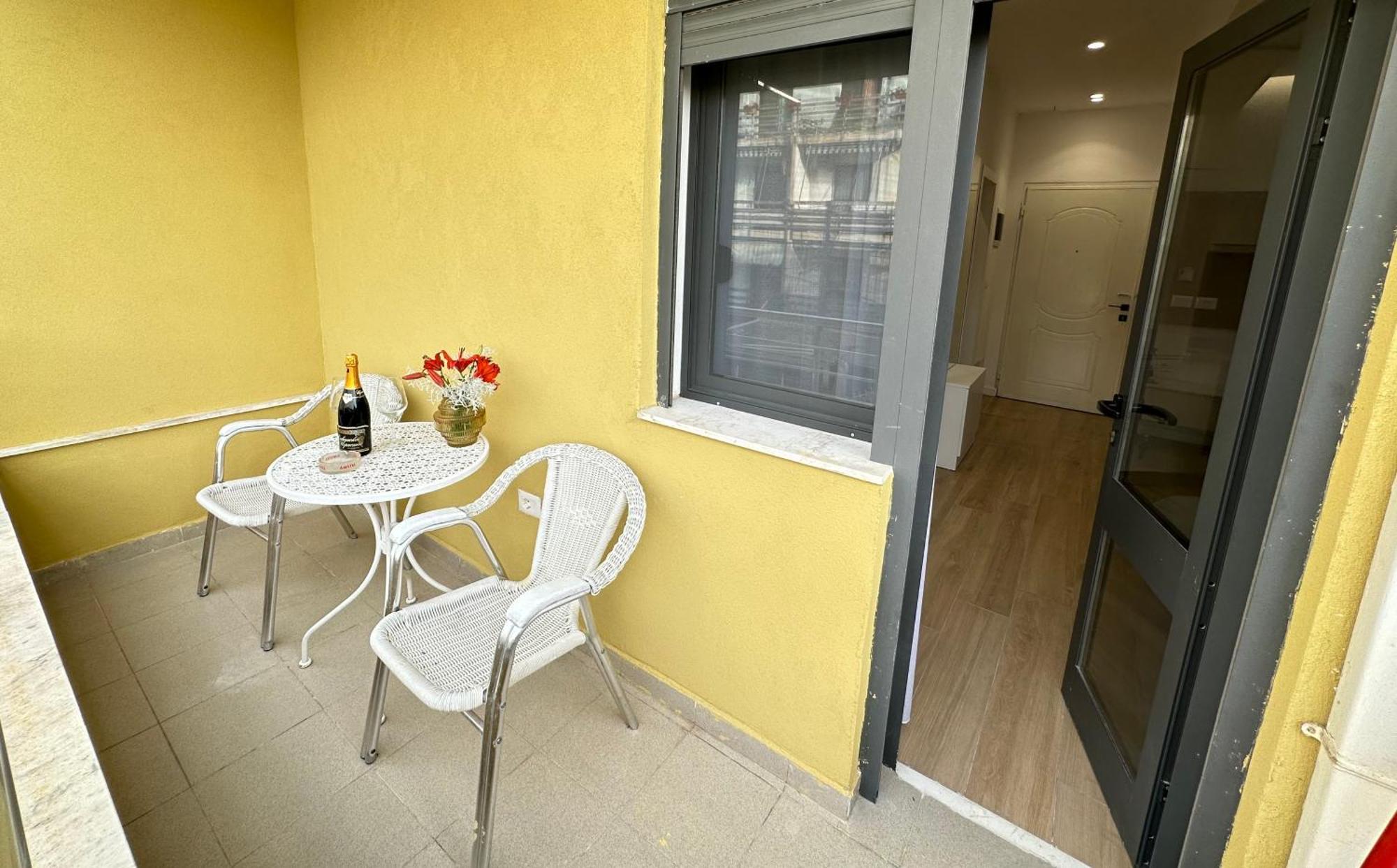 Luxurious Seaside Apartment Durres Ngoại thất bức ảnh